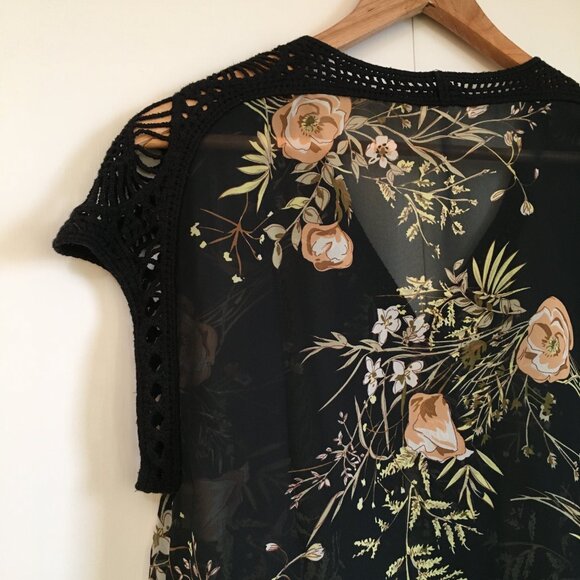 Anthropologie Meadow Rue Moody Black Floral Cotton Crochet Lace Pintuck Tank Top - Picture 8 of 16